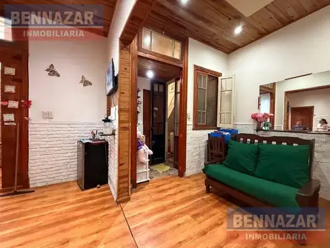 Casa en venta   3 habitaciones   2 baños   terraza