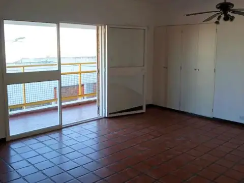 Avenida Uruguay 400 , Piso 1º