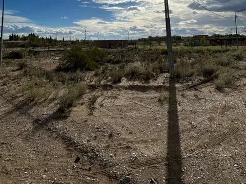 VENTA LOTE EN ESQUINA - JARDINES DEL LIMAY