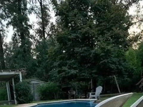 Casa 4 ambientes con 5 baños