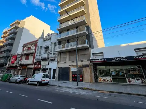 Avenida Rivadavia 8800, Piso 2