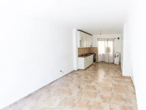 Dúplex 4 Ambientes en Venta - San Martín - Balcón y cochera