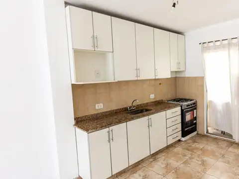 Depto Tipo Casa 4 ambientes con 1 baño
