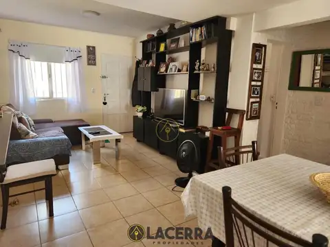 Depto Tipo Casa 4 ambientes con 1 baño