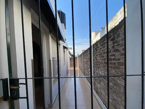 Depto Tipo Casa en Alquiler de 2 ambientes