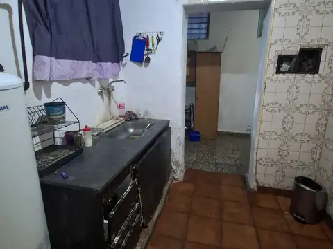 Casa 4 ambientes con 1 baño