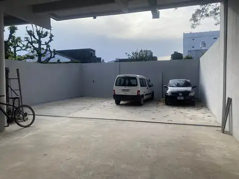 COCHERAS CUBIERTAS Y DESCUBIERTAS