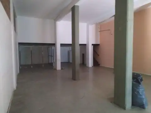 Local en Venta 40 años
