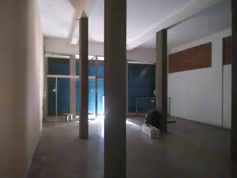 Local en Venta 40 años