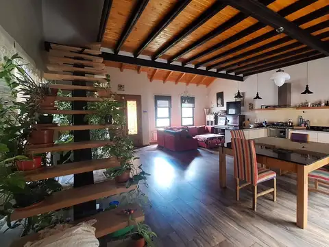 Casa en Alquiler en Neuquen, $ 2.800.000