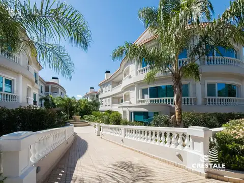 Oasis del Yacht - José Hernández 1200