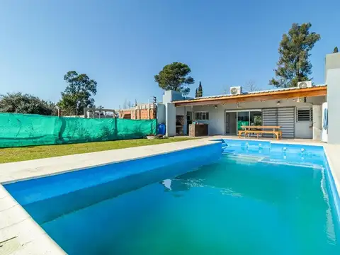 VENDE CASA 3 AMBIENTES EN EL PATO