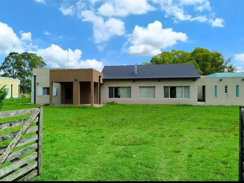Venta de casa en Carlos Keen