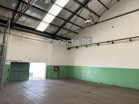 Depósito 400 m² en alquiler dentro de predio cerrado en vicente lopez
