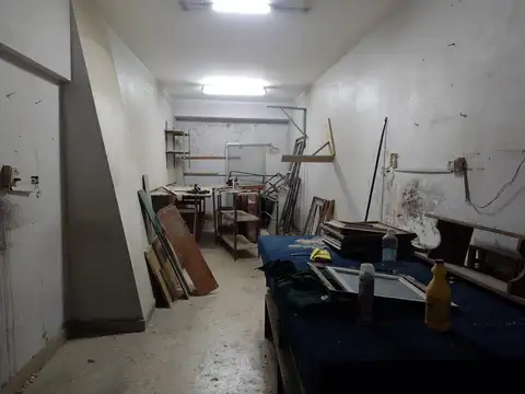 BARRIO NORTE LOCAL C/SOTANO EXCELENTE UBICACION!