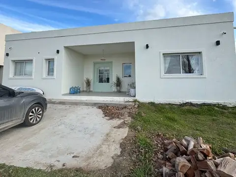 VENTA CASA 5 AMBIENTES - BARRIO EL NAUDIR, ESCOBAR