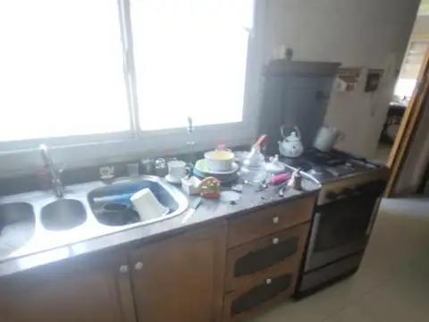 Excelente Piso en Villa Urquiza  4 ambientes más dependencia