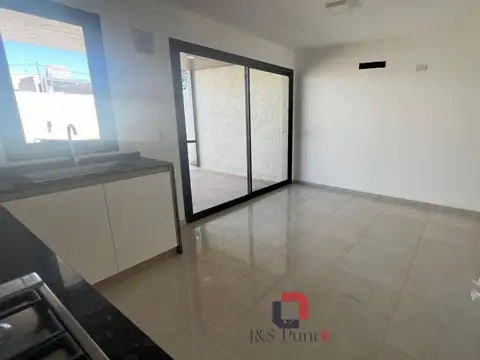 Casa en Venta al Este