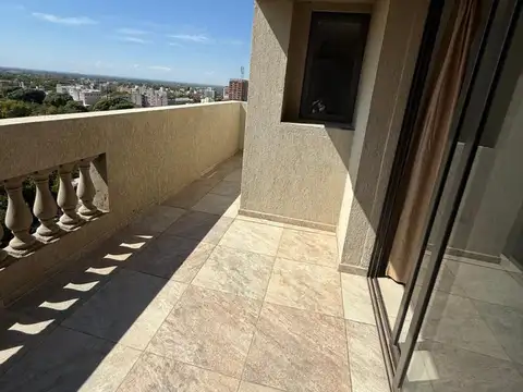 Departamento en Alquiler de 5 ambientes