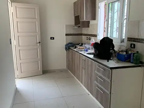 Depto Tipo Casa en Alquiler de 3 ambientes