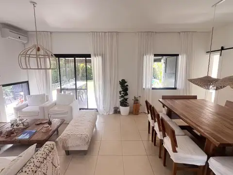 Casa en Alquiler al Norte