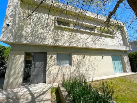 LA PEREGRINA CLUB DE CAMPO  (   32583 )