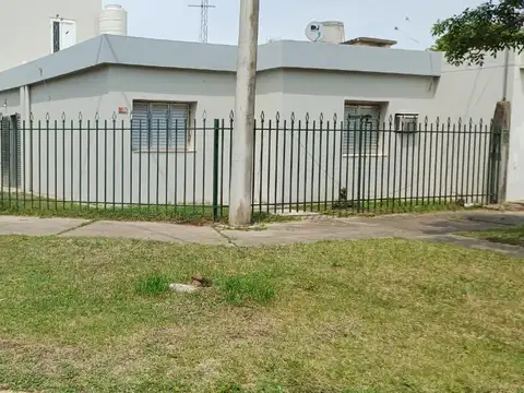 Amplia casa en alquiler en Bº Los Nogales
