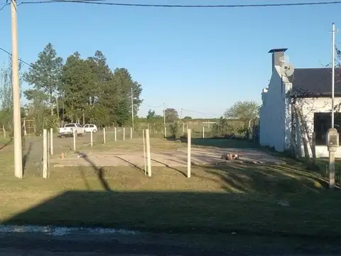 Lote en esquina. 360m².