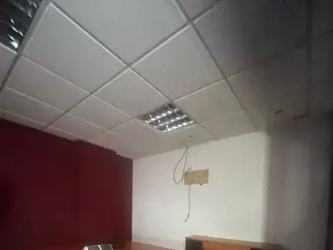 Oficina en Alquiler al Norte