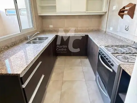 Departamento 4 ambientes con 2 baños
