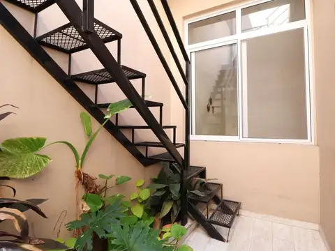 Depto Tipo Casa en Venta en Caballito Norte, USD 189.900
