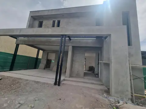 EXCELENTE OPORTUNIDAD EN BARRIO LAR DE TERRADA