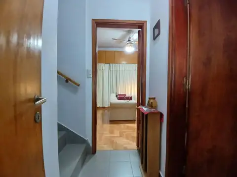 Casa de 4 Ambientes en 2 plantas.