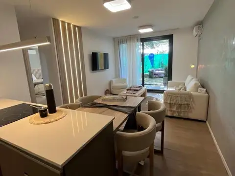 Departamento dos ambientes con Jardín y Parrilla en Venta - Remeros Brickell
