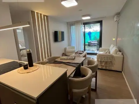 Departamento dos ambientes con Jardín y Parrilla en Venta - Remeros Brickell