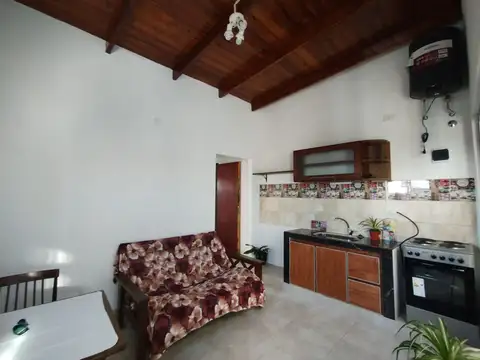 Depto Tipo Casa en Alquiler de 2 ambientes