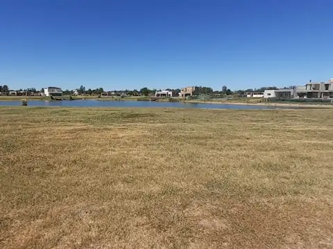Terreno en Venta en Countries y Barrios Cerrados en Pilar, USD 63.000