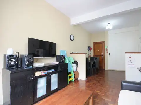 Depto Tipo Casa en Venta 51 años