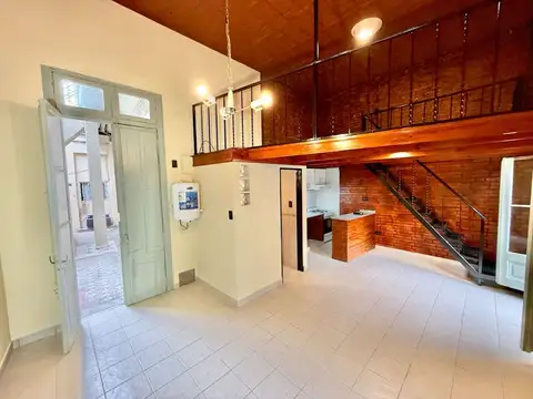 Depto Tipo Casa en Alquiler de 2 ambientes
