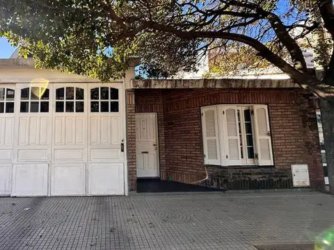 EN VENTA / 3 DORMITORIOS /TODOS LOS SERVICIOS