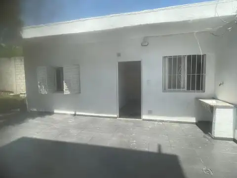 Deán Funes 1800, Piso PB