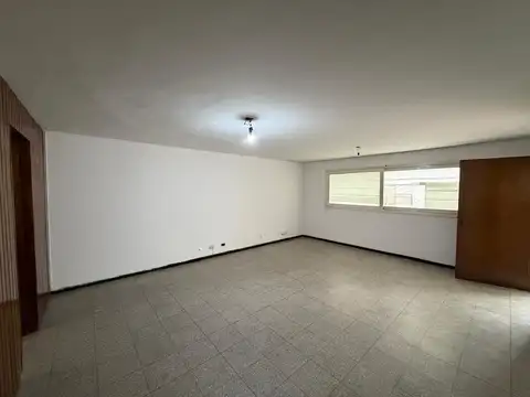 Martinez de rozas 2200