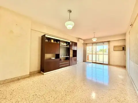 DEPARTAMENTO VENTA 4 AMBIENTES CON COCHERA LOMAS