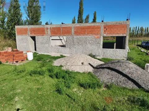 CASA EN VENTA EN FERNÁNDEZ ORO, RIO NEGRO