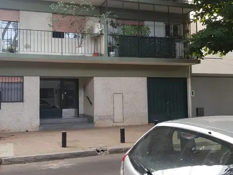 Monoambiente de 9.50 m x 3.07 m en planta baja frente - en florida