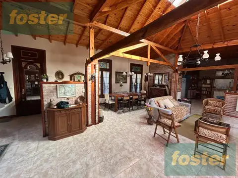 Casa 4 ambientes con 2 baños