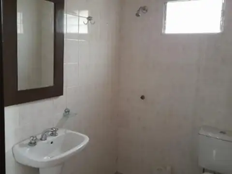 Galpon en Venta en Quilmes, USD 110.000