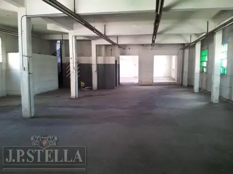 Galpón de Losa 2 Plantas 720 m² Cubiertos - Ciudadela