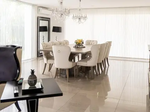 Casa en Venta al Oeste