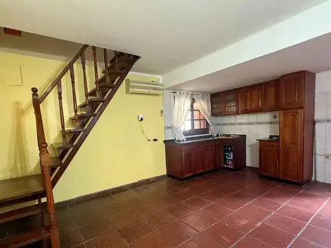 PH tipo casa 4 ambientes